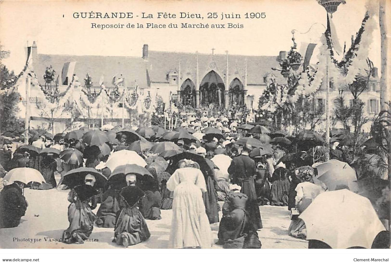 GUERANDE - La Fête Dieu - 25 Juin 1905 - Reposoir De La Place Du Marché Aux Bois - Très Bon état - Guérande