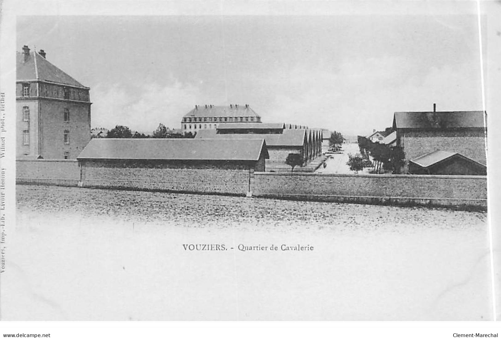 VOUZIERS - Quartier De Cavalerie - Très Bon état - Vouziers