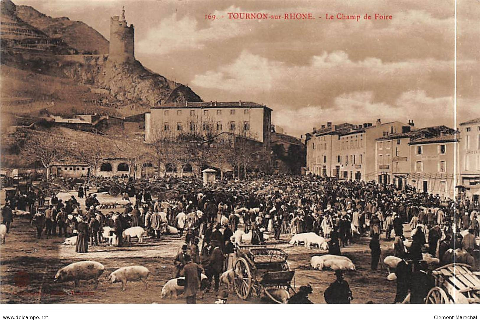 TOURNON SUR RHONE - Le Champ De Foire - Très Bon état - Tournon