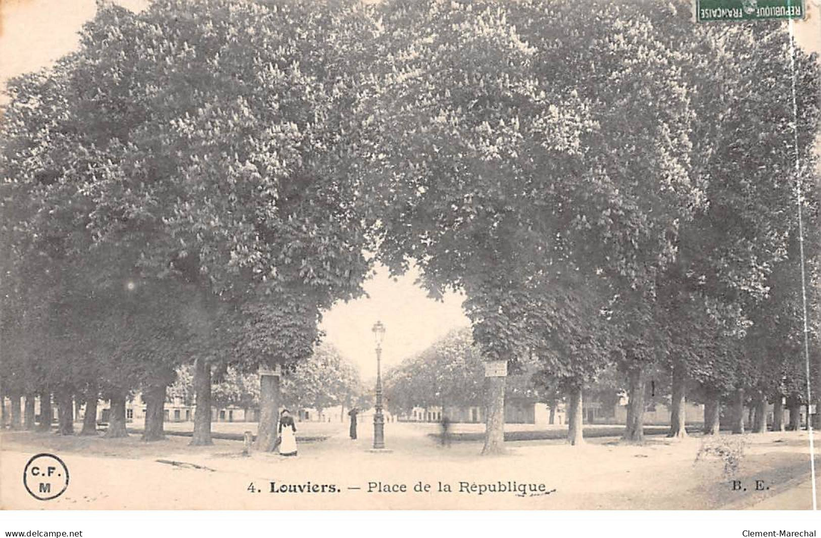 LOUVIERS - Place De La République - Très Bon état - Louviers