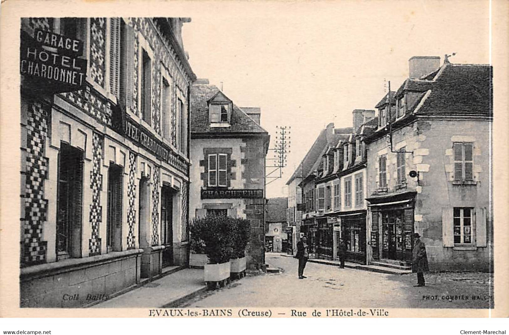 EVAUX LES BAINS - Rue De L'Hôtel De Ville - Très Bon état - Evaux Les Bains