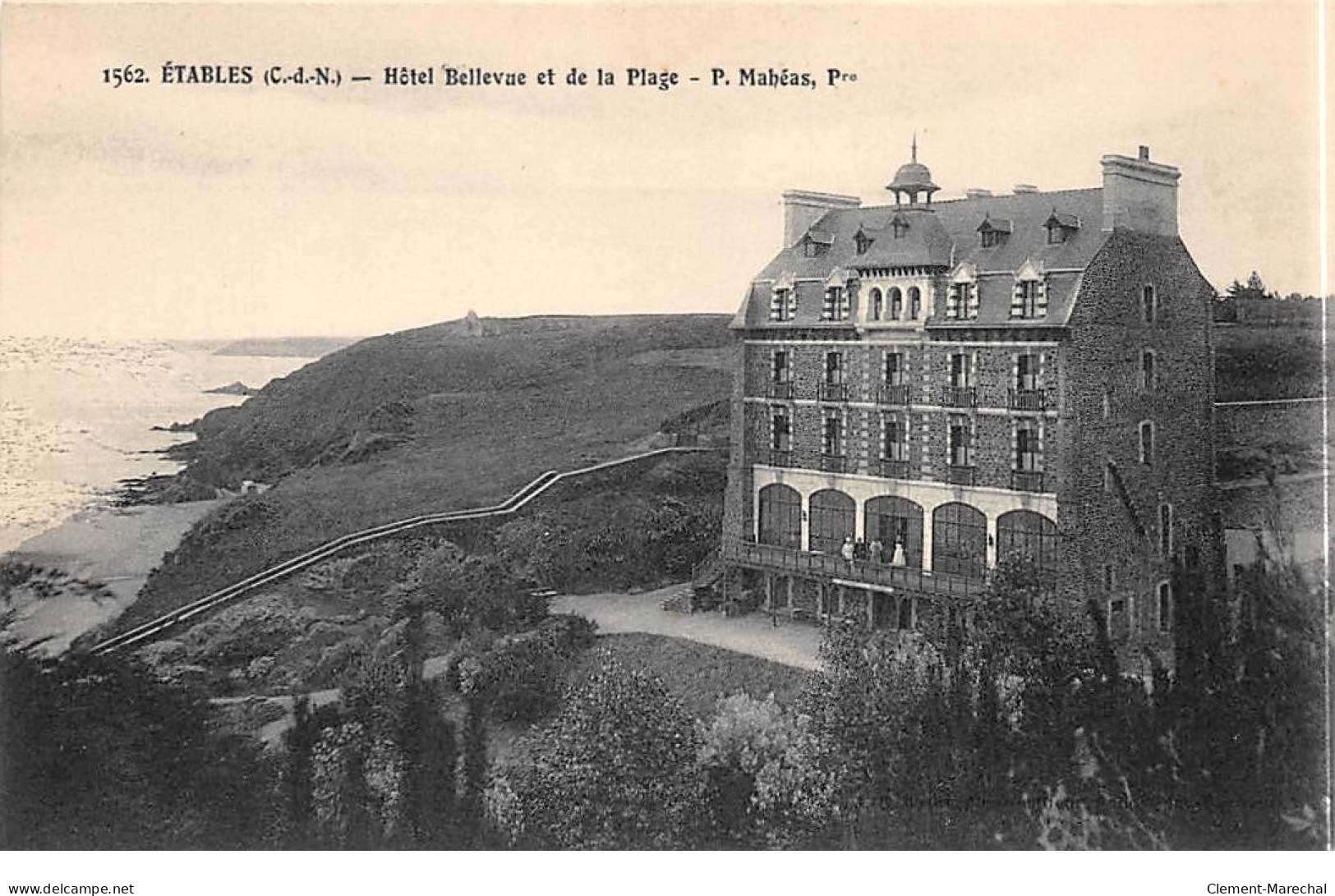 ETABLES - Hôtel Bellevue Et De La Plage - Très Bon état - Etables-sur-Mer