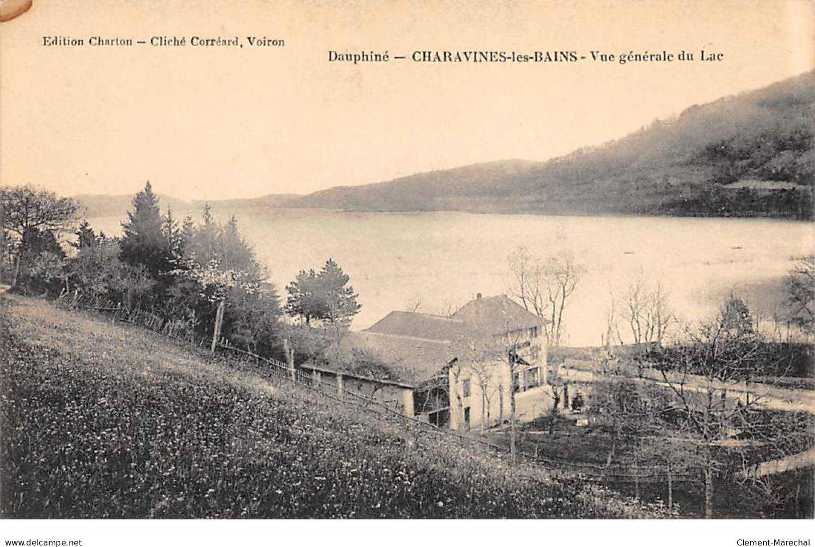CHARAVINES LES BAINS - Vue Générale Du Lac - Très Bon état - Charavines