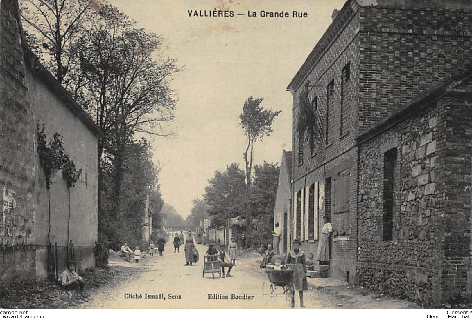 VALLIERES : La Grande Rue - Tres Bon Etat - Other & Unclassified