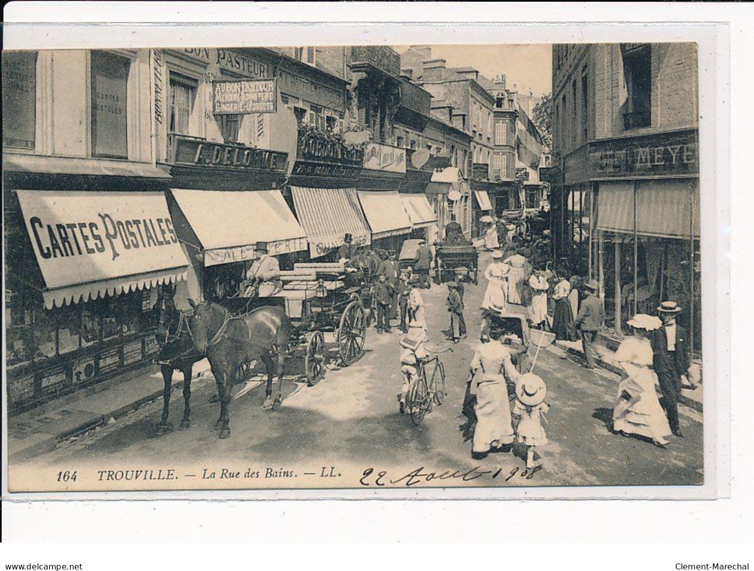 TROUVILLE : La Rue Des Bains - Très Bon état - Trouville