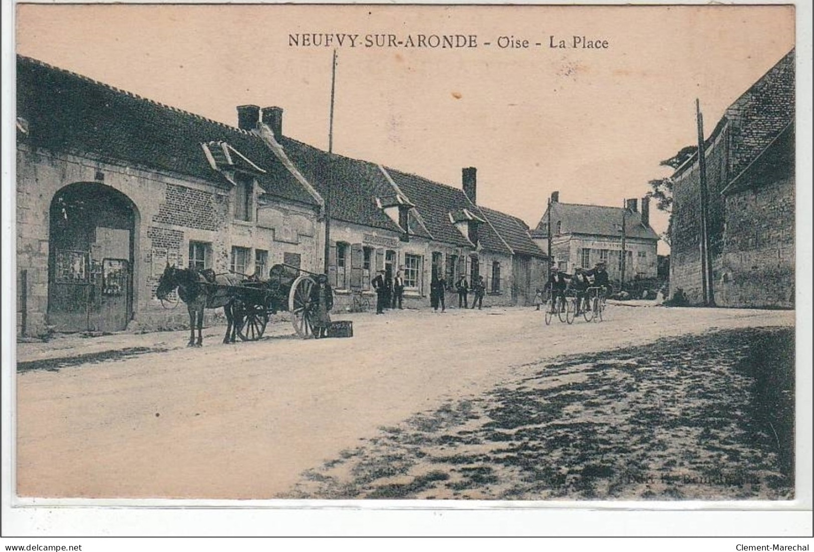 NEUFVY SUR ARONDE : Oise - La Place - Très Bon état - Verberie