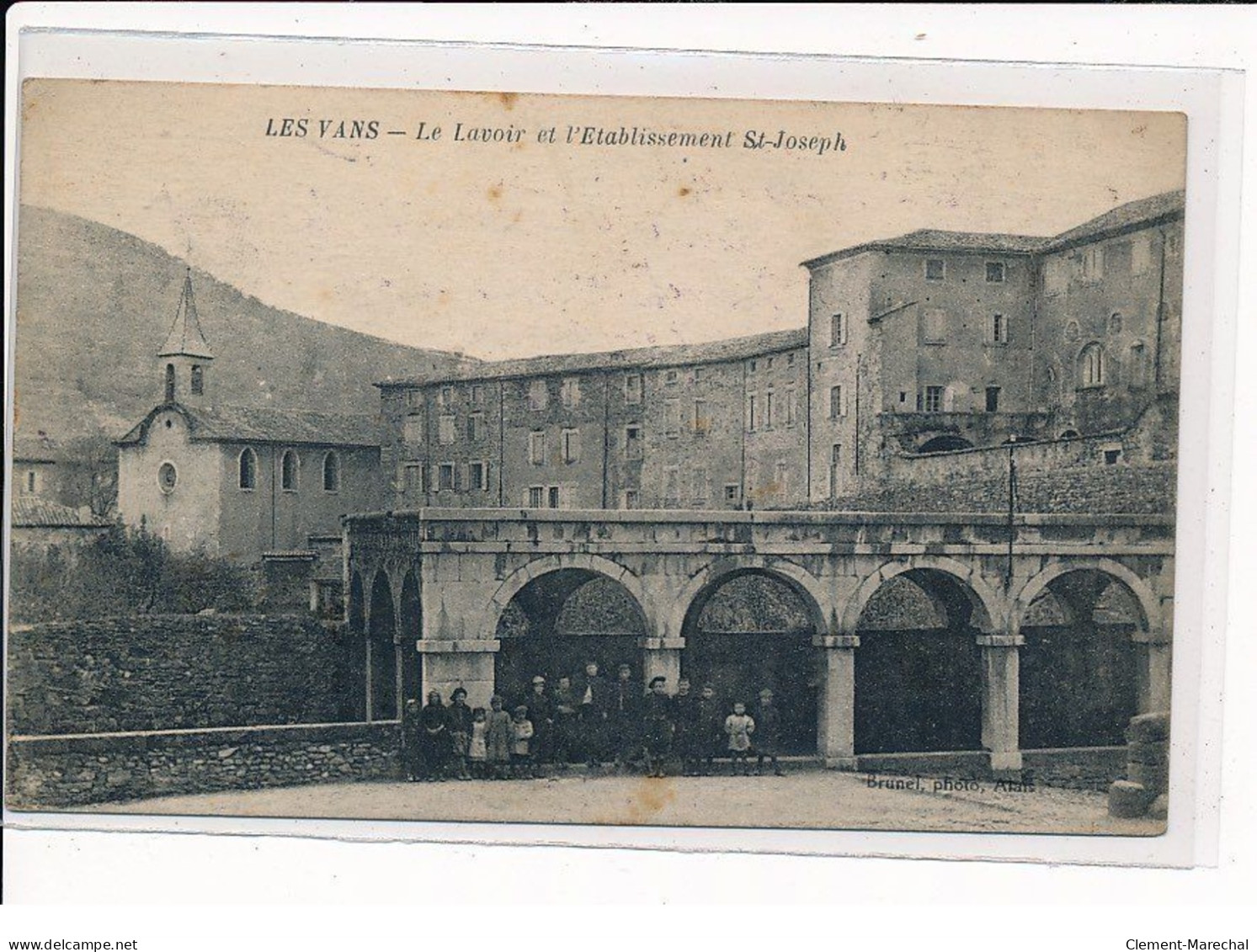 LES VANS : Le Lavoir Et L'Etablissement St-Joseph - Très Bon état - Les Vans