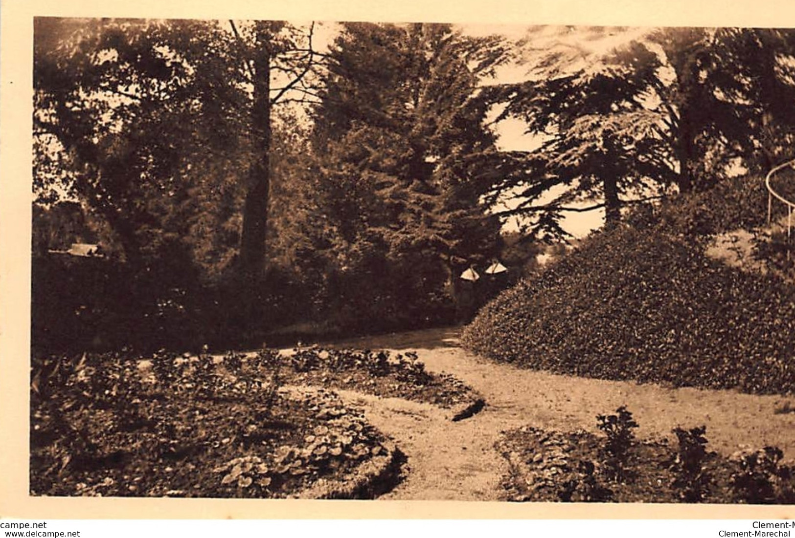 LA SOUTERRAINE : Couvent Du Sauveur Et De La Sainte Vierge, Vue Du Jardin - Tres Bon Etat - La Souterraine