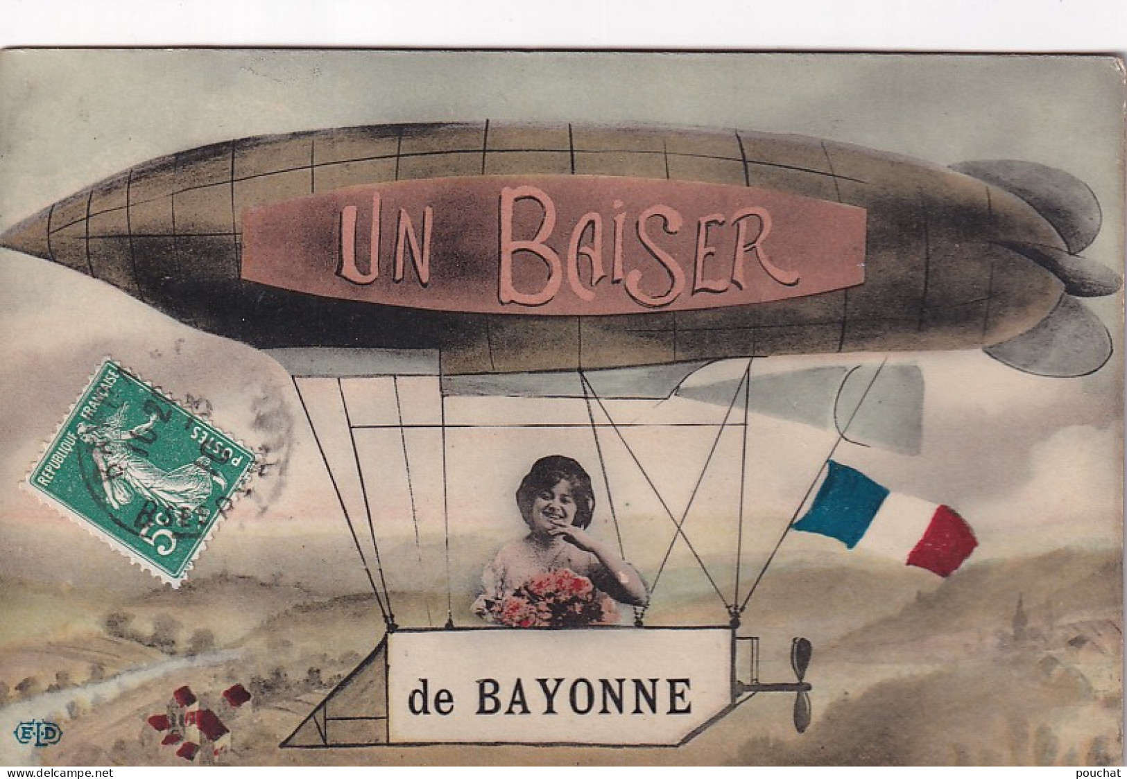 Z+ Nw-(64) UN BAISER DE BAYONNE - JEUNE FEMME DANS AERONEF - Bayonne