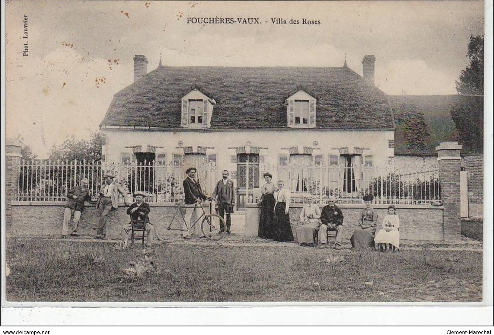 FOUCHERES-VAUX : Villa Des Roses - Très Bon état - Other & Unclassified