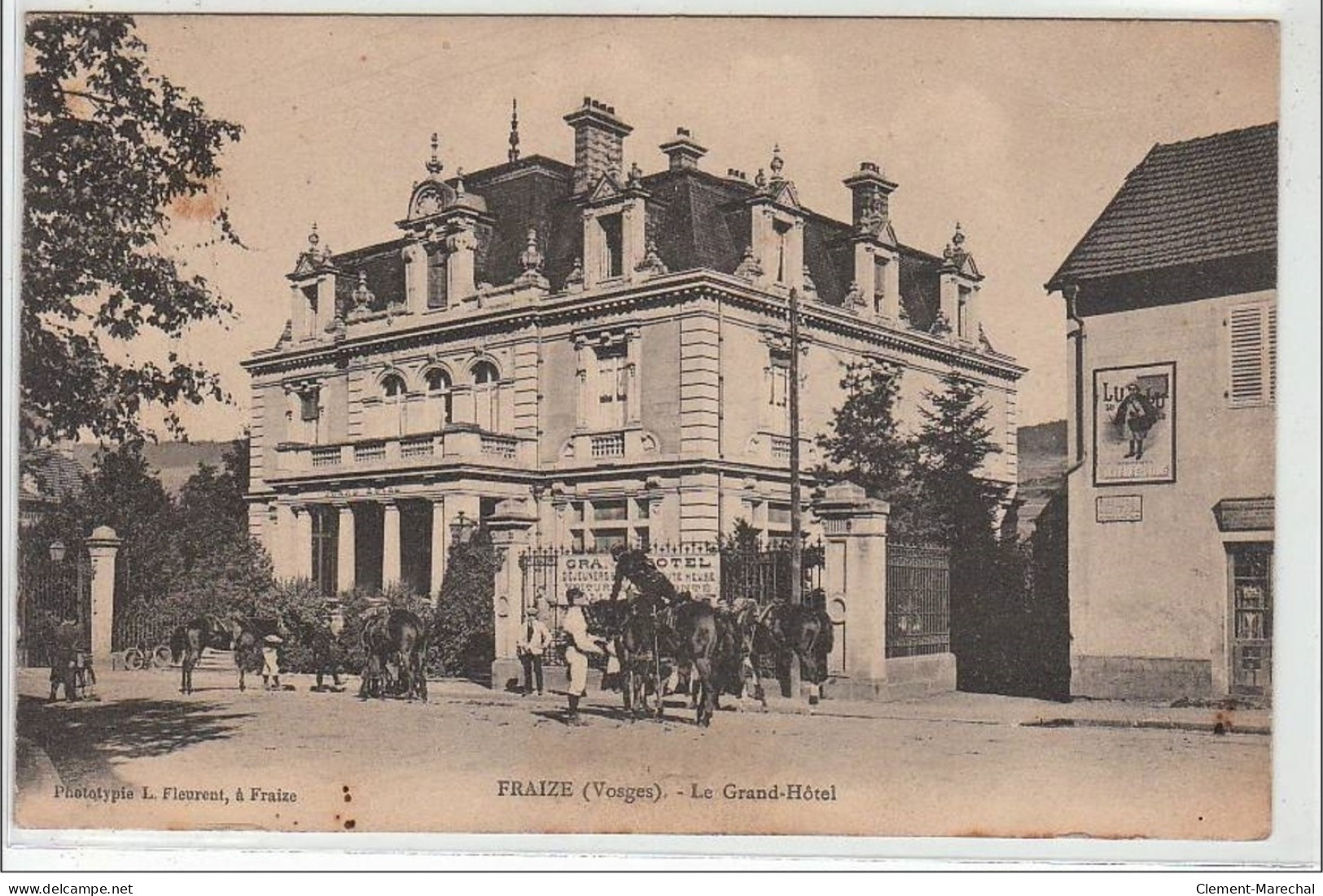 FRAIZE : Le Grand Hôtel - Très Bon état - Fraize
