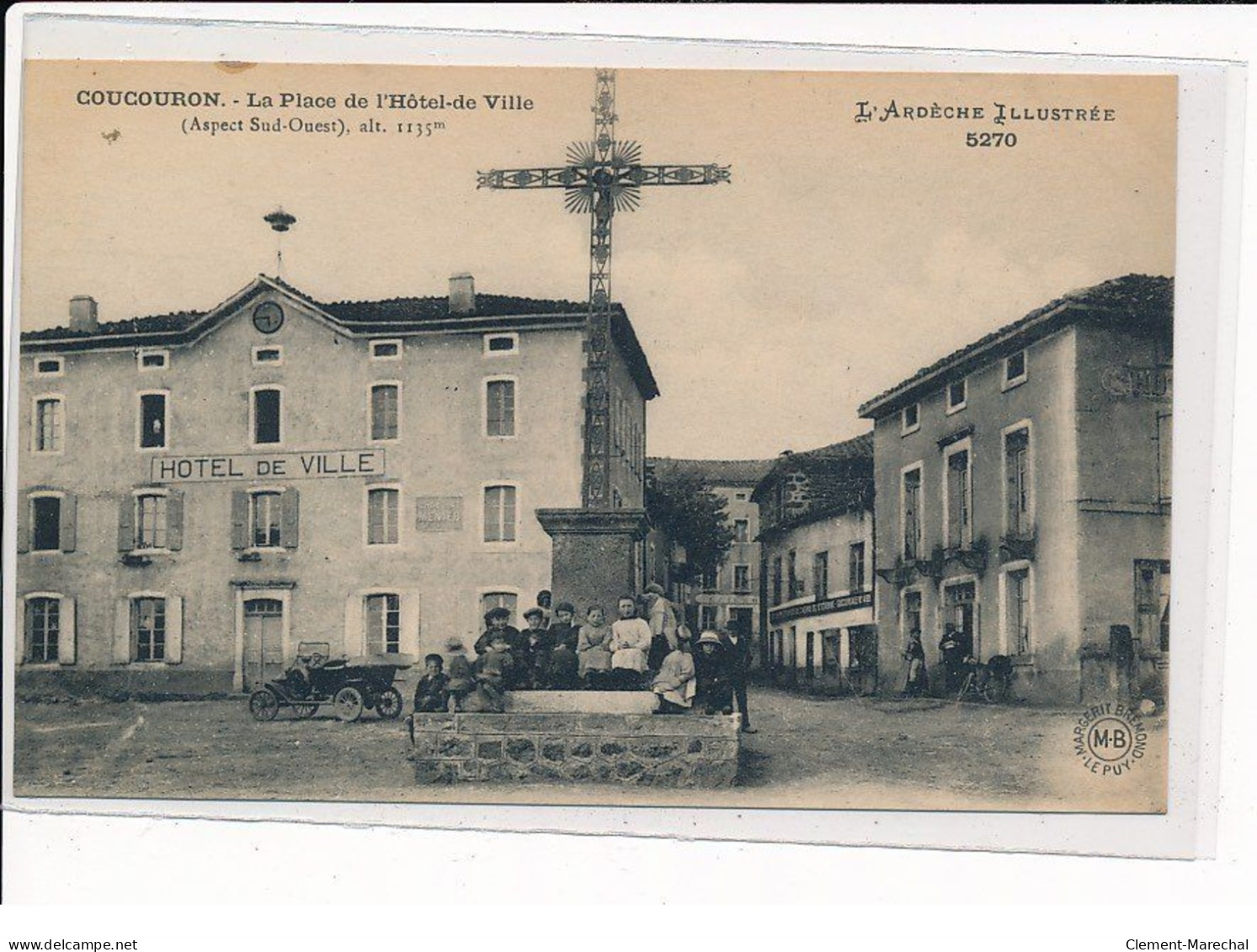 COUCOURON : La Place De L'Hôtel-de-Ville - Très Bon état - Sonstige & Ohne Zuordnung