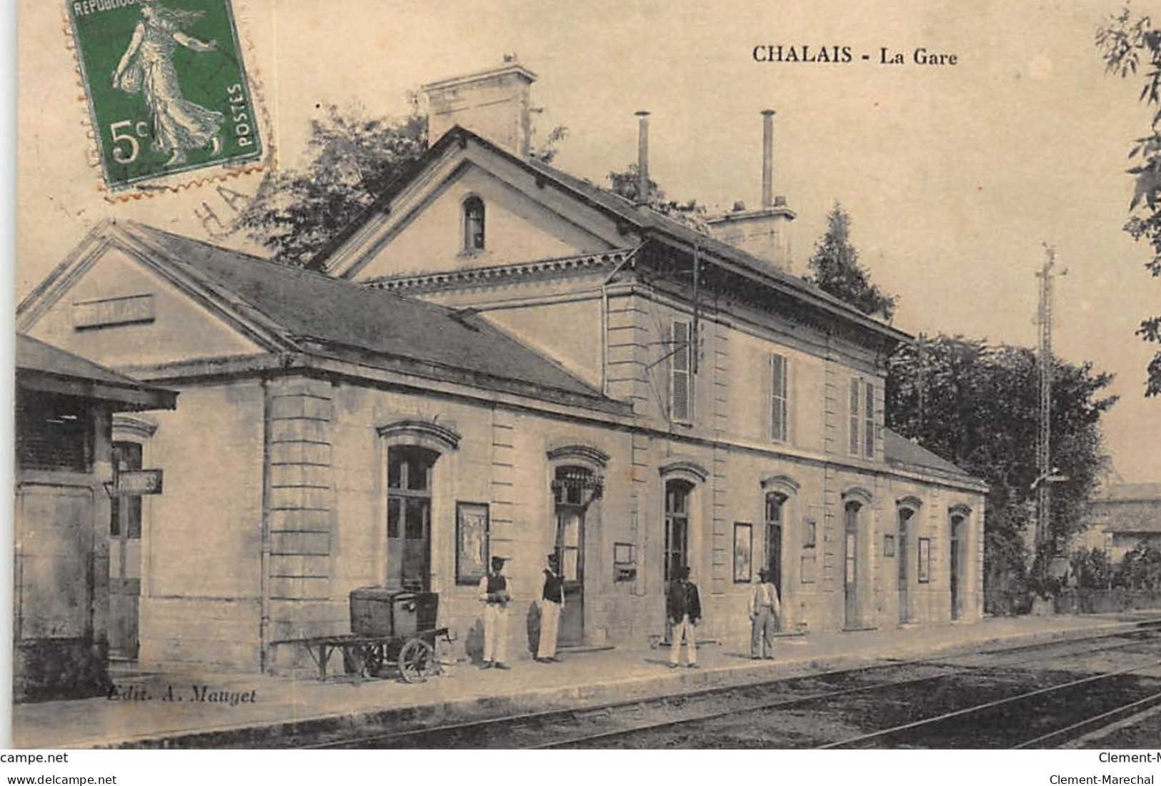 CHALAIS : La Gare - Tres Bon Etat - Autres & Non Classés