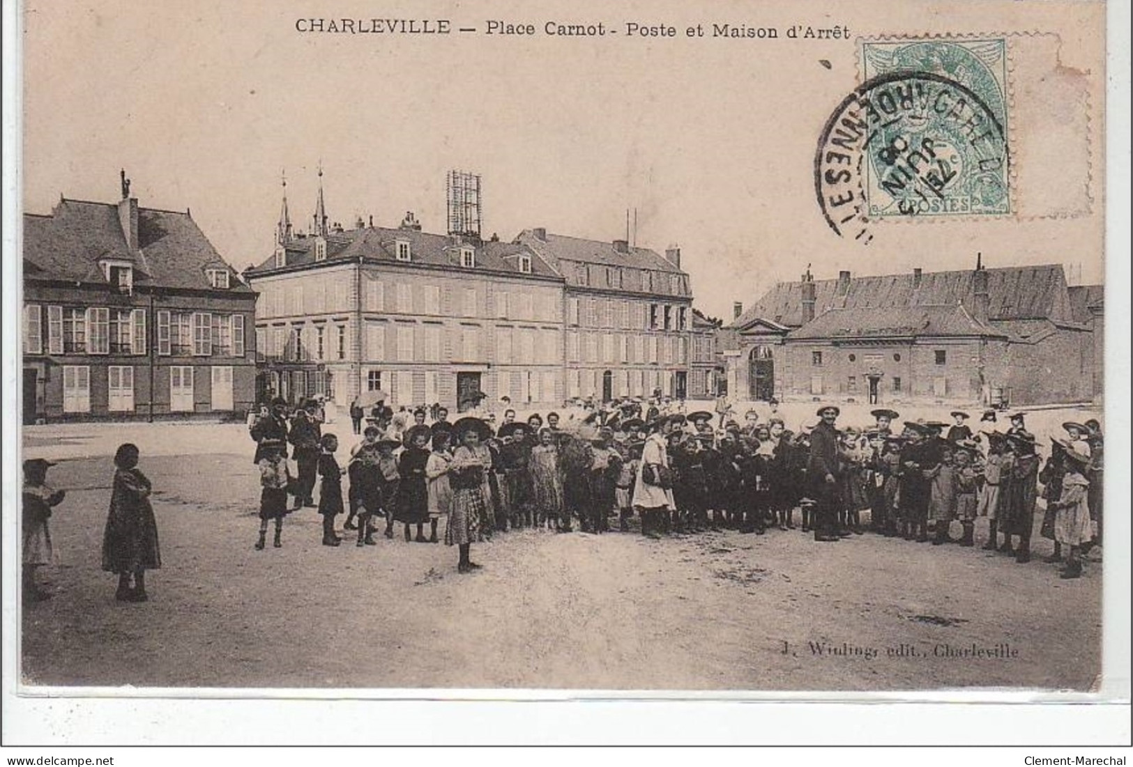 CHARLEVILLE : Place Carnot - Poste Et Maison D'arrêt - Très Bon état - Charleville