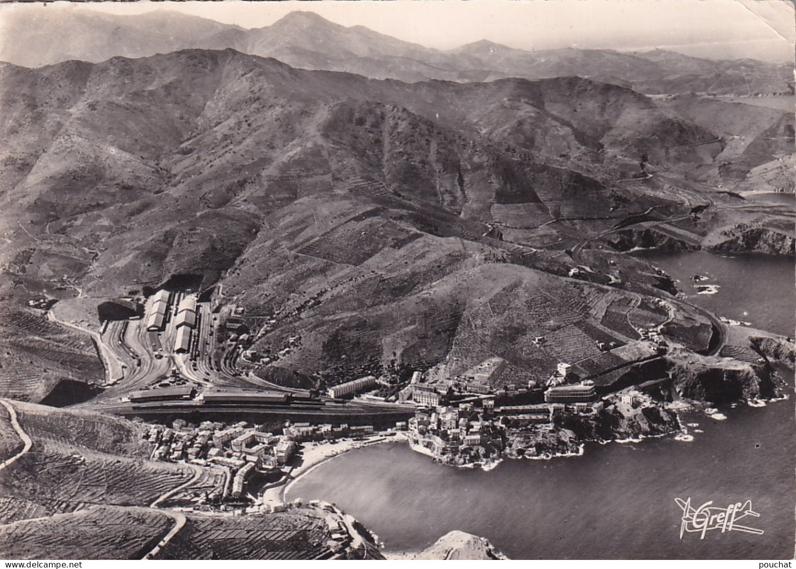 Z+ Nw-(66) LA COTE VERMEILLE - VUE AERIENNE - LE CAP , CERBERE ET LE TUNNEL DE PORT BOU - Cerbere