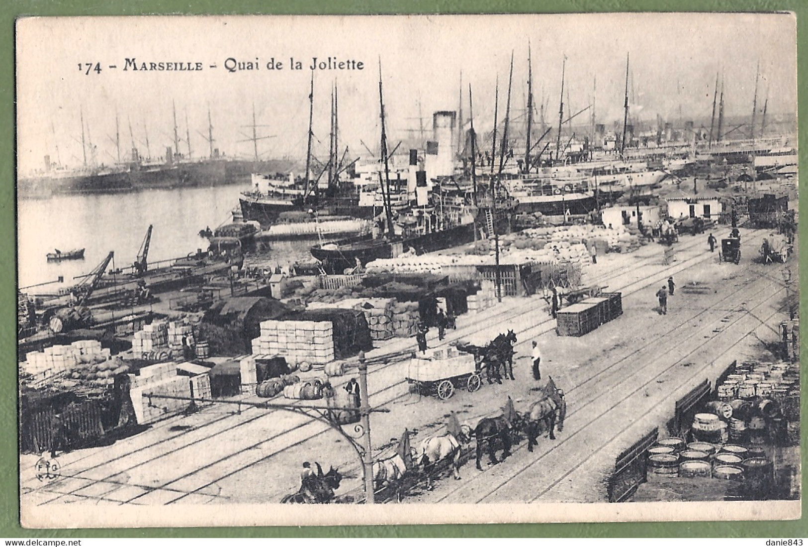 CPA  - BOUCHES DU RHONE - MARSEILLE - QUAI DE LA  JOLIETTE-  Animation, Petits Attelages - Joliette, Port Area