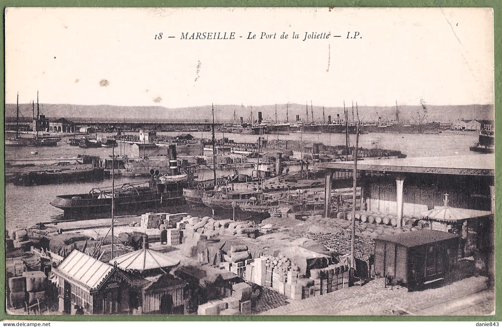 CPA  - BOUCHES DU RHONE - MARSEILLE - LE PORT DE LA JOLIETTE -  Animation, Wagon De Chemin De Fer, Bateaux - Joliette