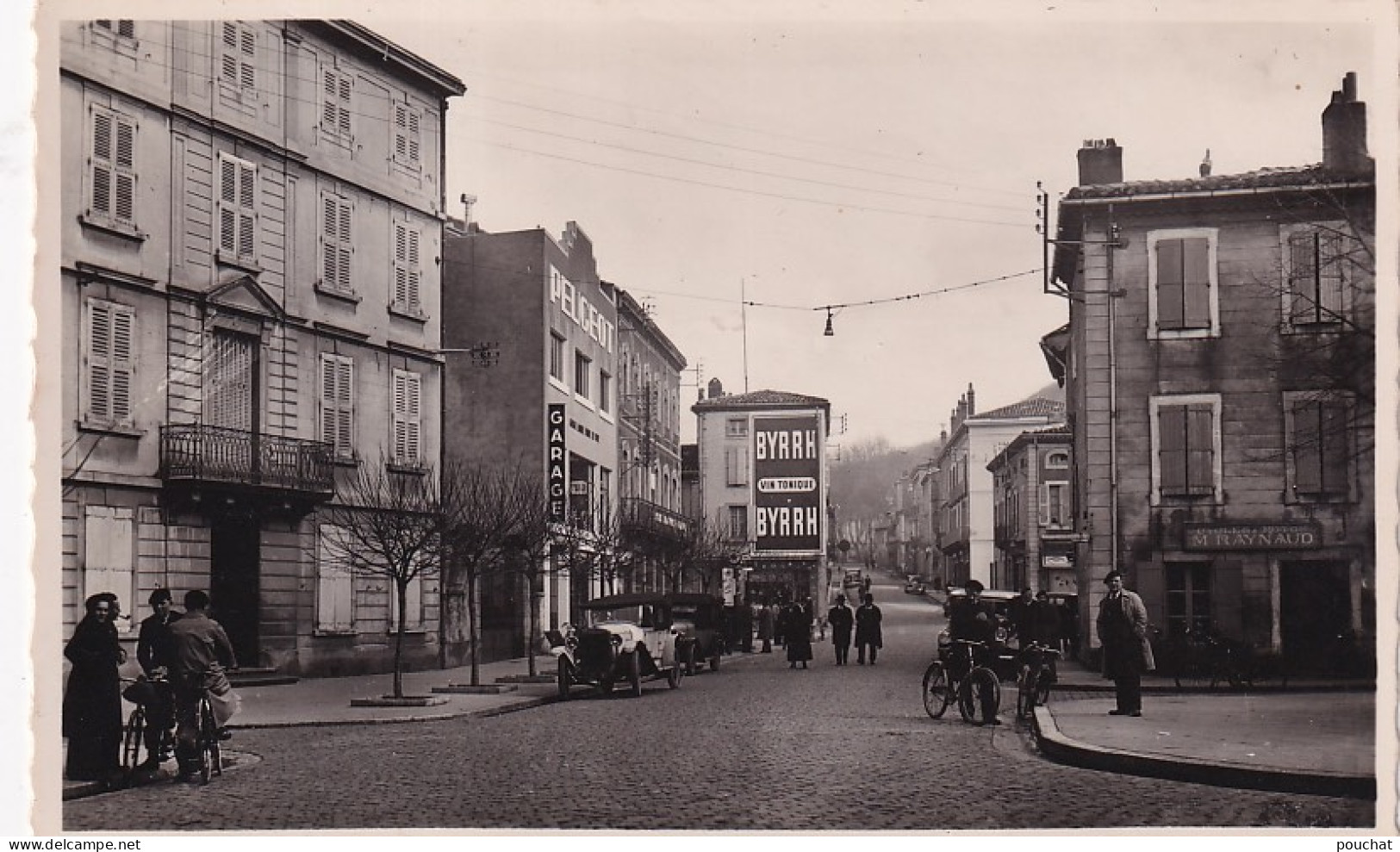 Z++ Nw-(81) MAZAMET - LA PLACE GAMBETTA ET LA POSTE - ANIMATION - GARAGE PEUGEOT - Mazamet