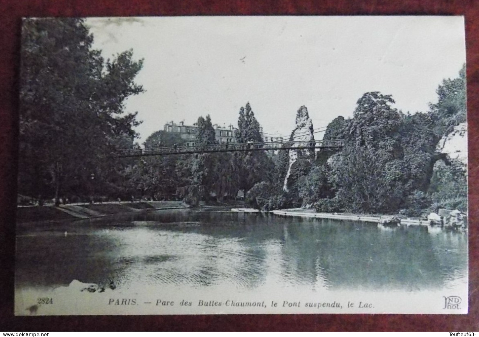 Cpa Paris : Parc Des Buttes-Chaumont , Le Pont Suspendu , Le Lac - Parks, Gardens