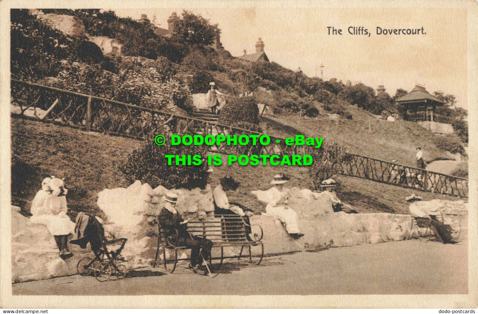 R563982 Dovercourt. The Cliffs. S. And S. C - Mondo