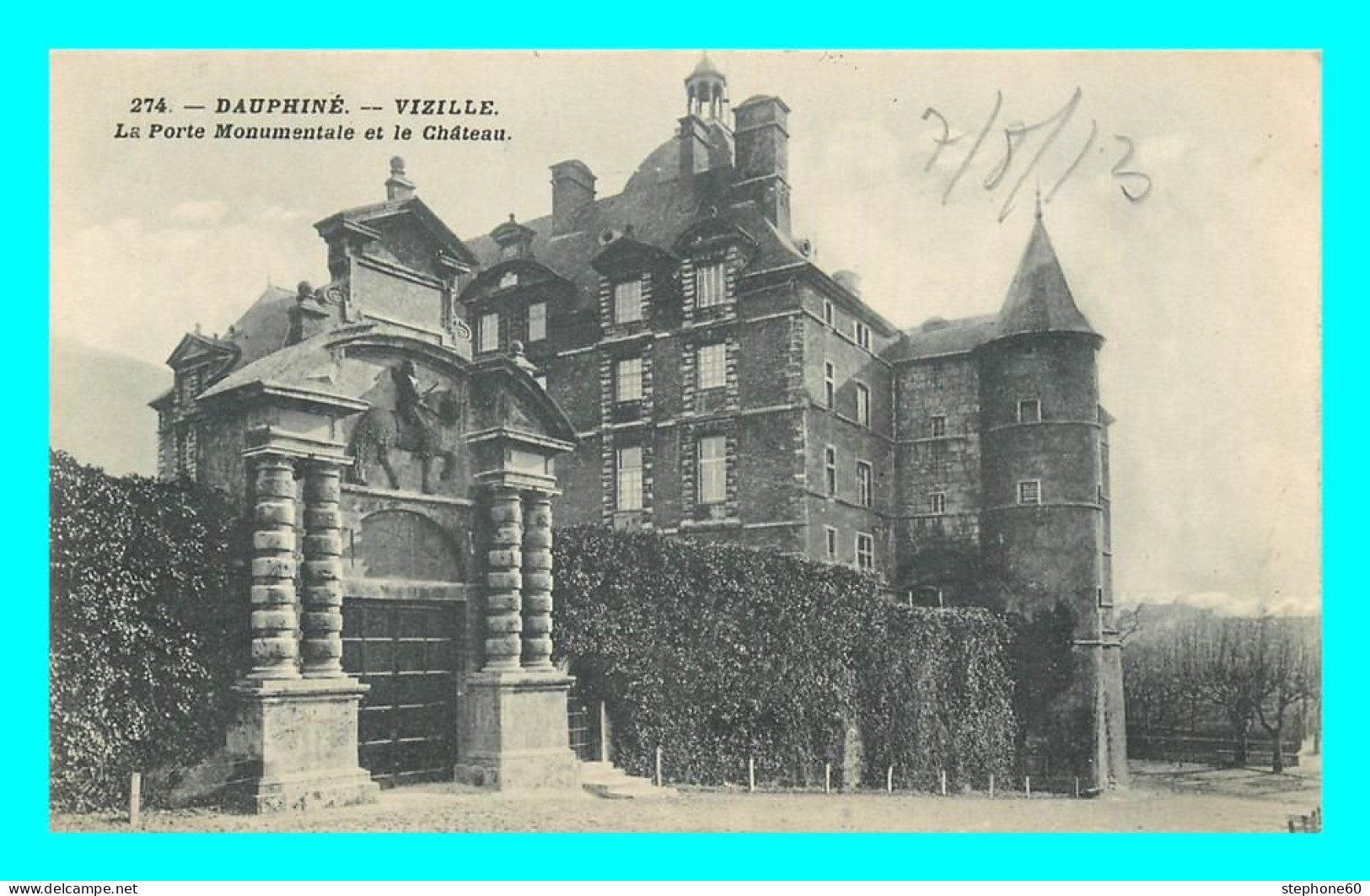 A847 / 229 38 - VIZILLE Porte Monumentale Et Chateau - Vizille