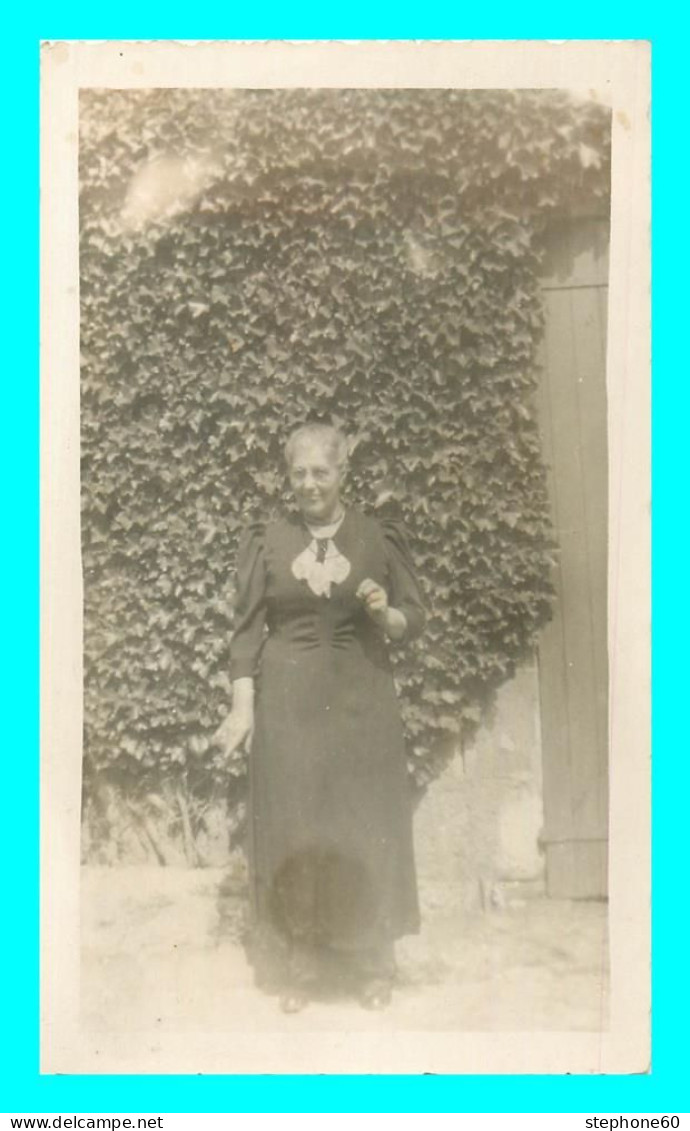 A844 / 563 FEMME Carte PHOTO - Mujeres