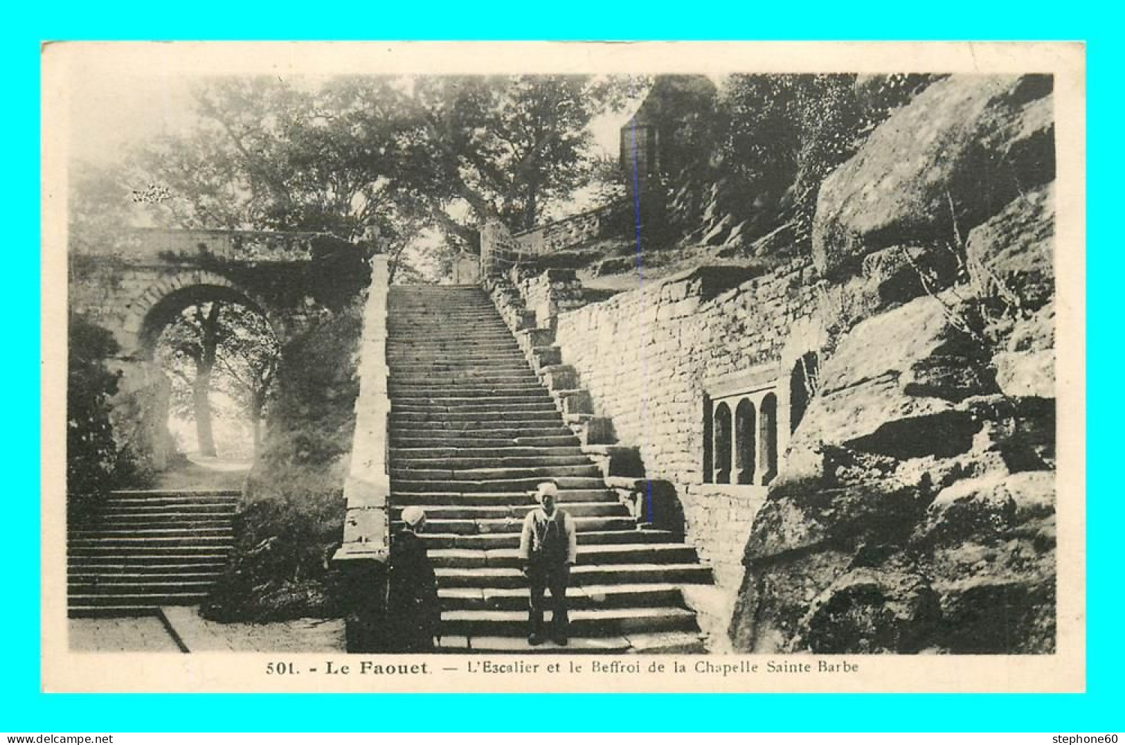 A841 / 041 56 - LE FAOUET Escalier Et Beffroi De La Chapelle Sainte Barbe - Le Faouet