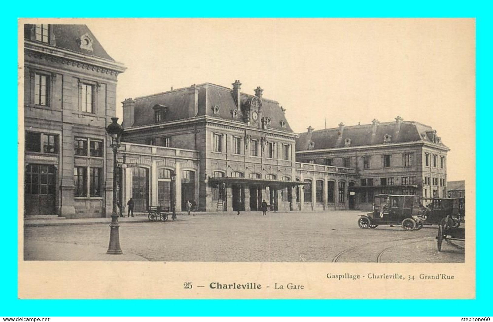 A840 / 019 08 - CHARLEVILLE La Gare - Charleville