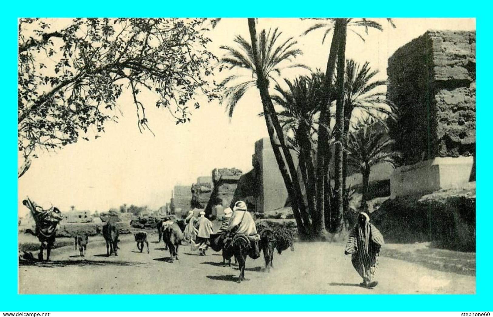 A840 / 191 Maroc MARRAKECH Départ Pour Le Souk ( Timbre ) - Marrakech