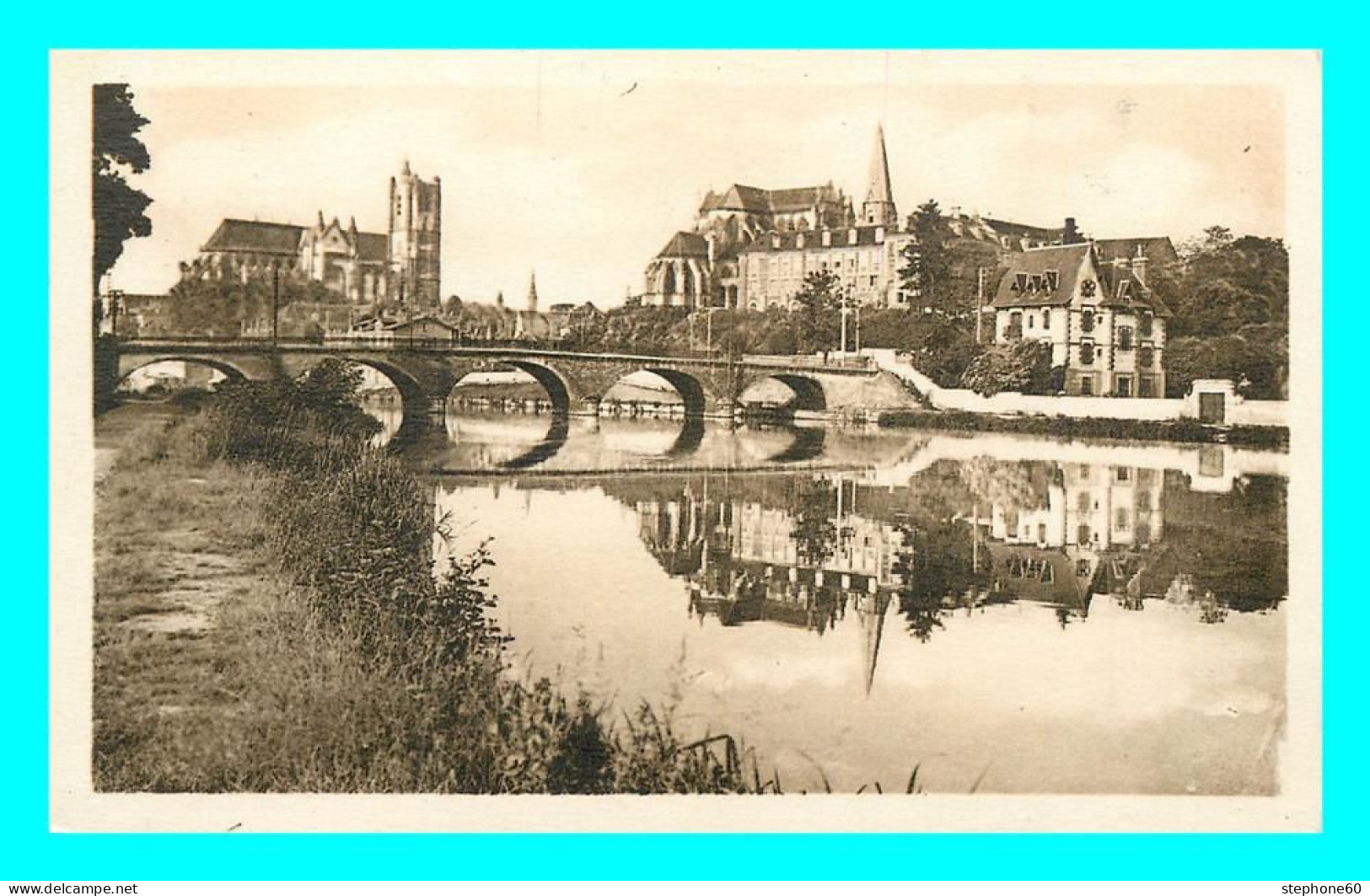 A871 / 455 89 - AUXERRE Paysage Sur L'Yonne Et Les Eglises - Auxerre