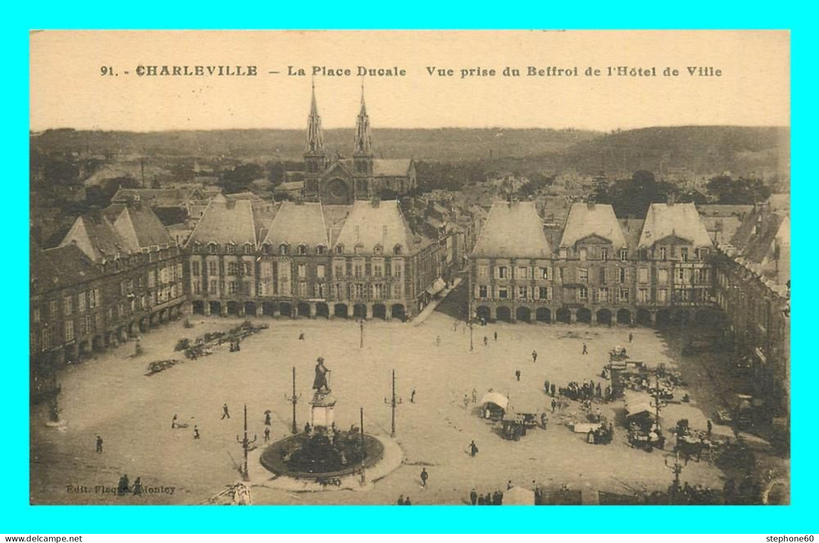 A839 / 245 08 - CHARLEVILLE Place Ducale ( Timbre ) - Charleville