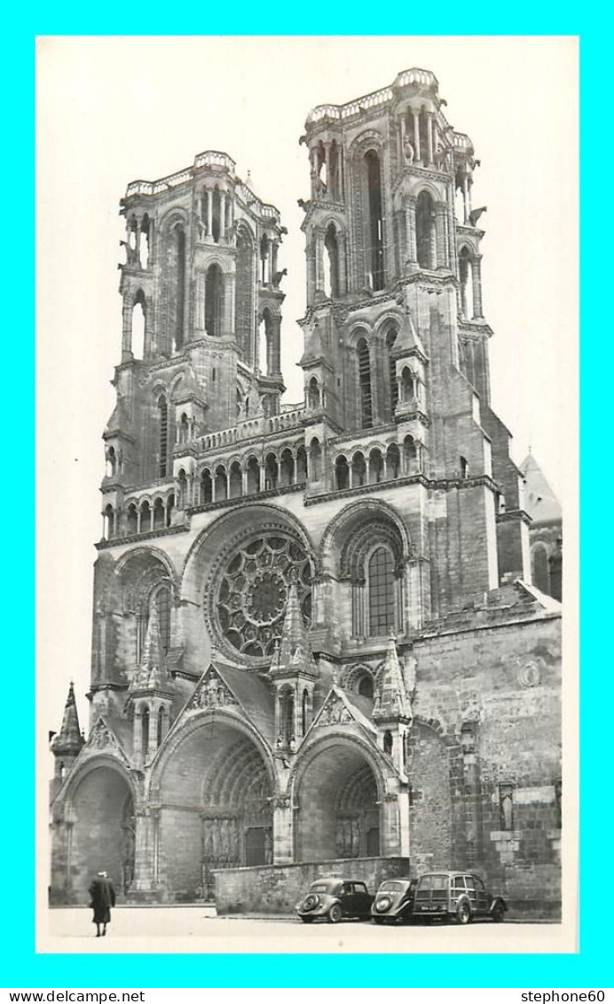 A872 / 685 02 - LAON Cathédrale ( Voiture ) - Laon