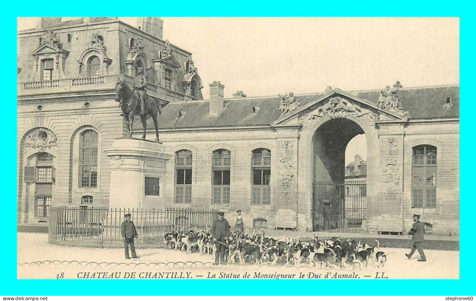 A869 / 017 60 - CHANTILLY Chateau Statue De Monseigneur Le Duc D'Aumale - Chantilly