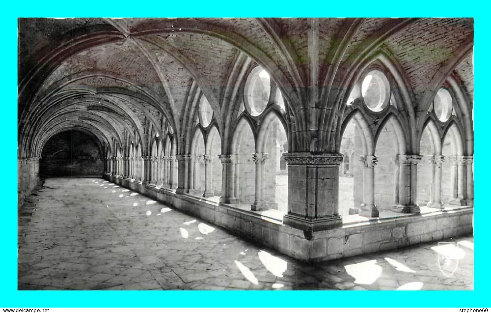 A870 / 189 18 - Env St Amand Montrond Abbaye De NOIRLAC Cloitre - Otros & Sin Clasificación