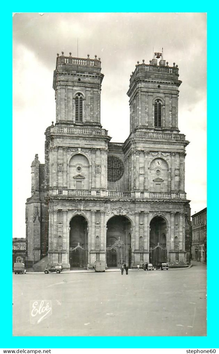 A870 / 581 32 - AUCH Facade De La Cathédrale - Auch