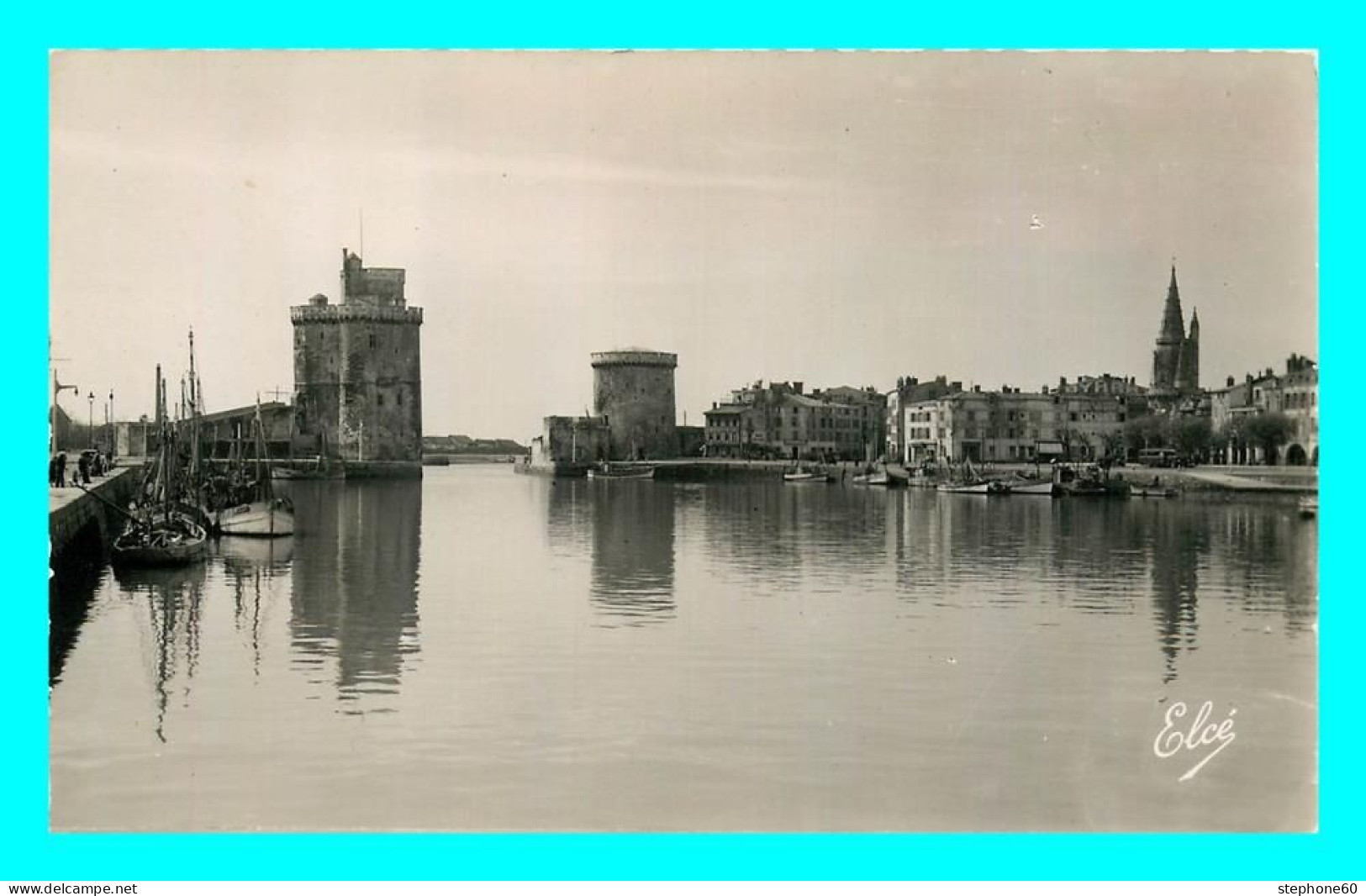 A866 / 319 17 - LA ROCHELLE Port Et Les Tours - La Rochelle