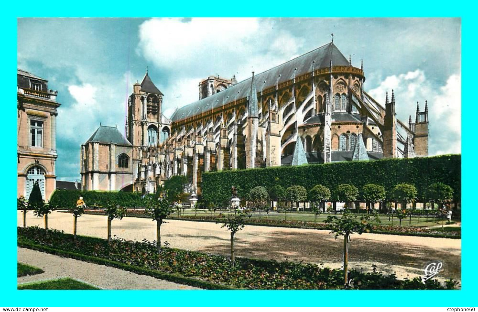 A866 / 397 18 - BOURGES Cathédrale Et Les Jardins - Bourges