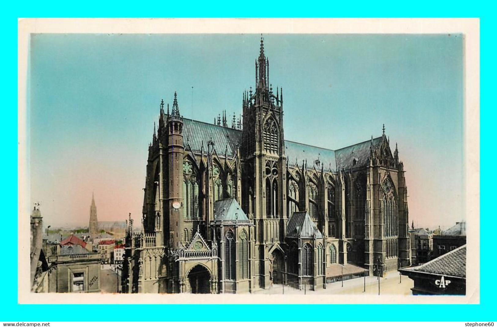 A864 / 213 57 - METZ Cathédrale - Metz