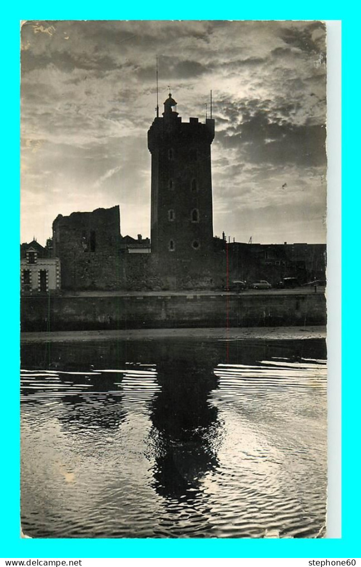 A864 / 671 85 - SABLES D'OLONNE Crépuscule Sur La Tour D'Arundel - Sables D'Olonne