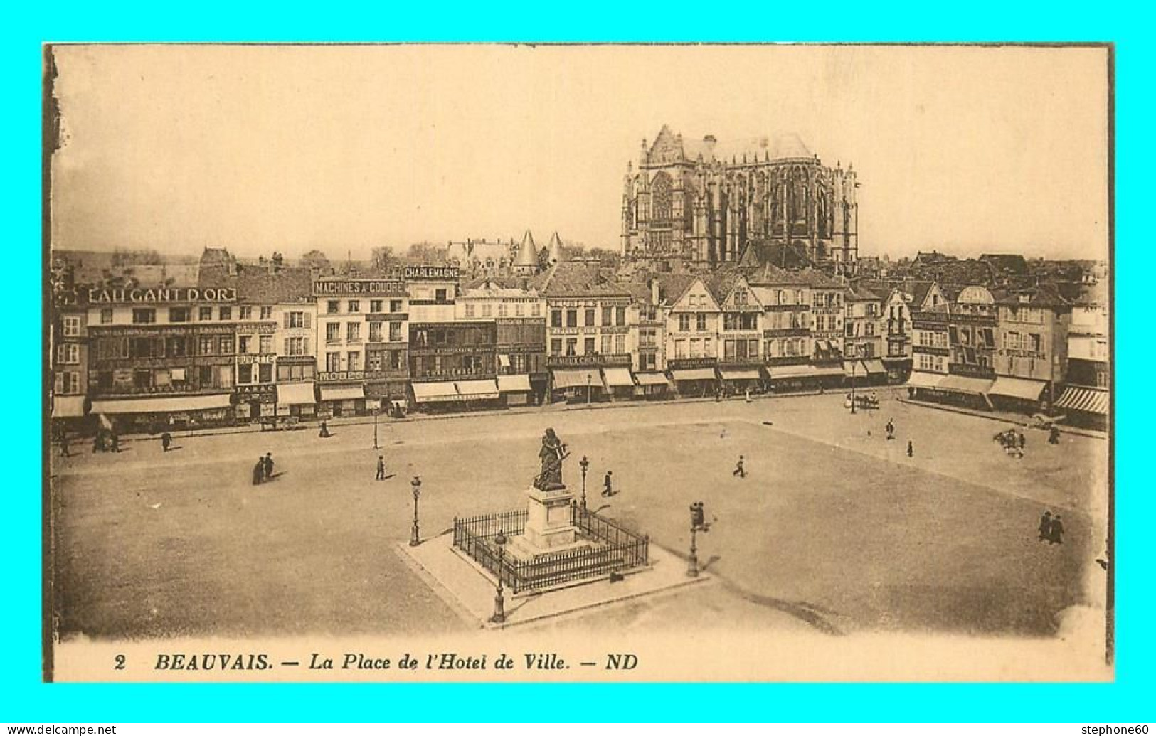 A860 / 343 60 - BEAUVAIS Place De L'Hotel De Ville - Beauvais