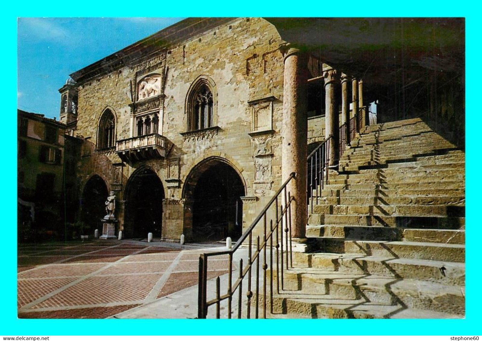A857 / 455 BERGAMO Palais De La Ragion Avec L'escalier - Bergamo