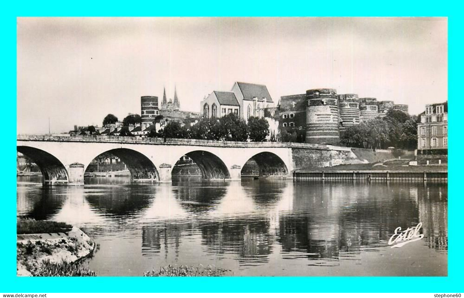 A858 / 225 49 - ANGERS Pont Et La Basse Chaine Chateau Et Cathédrale ( Timbre ) - Angers