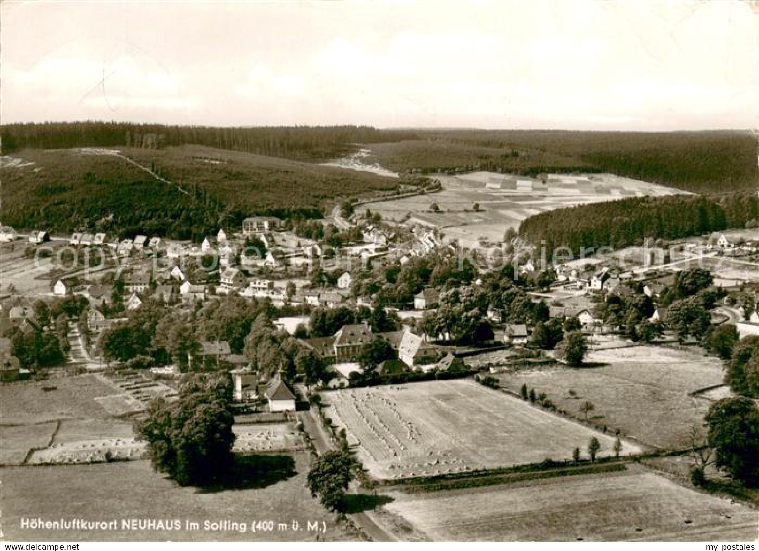 73668848 Neuhaus Solling Fliegeraufnahme Mit Hotel Cafe Schatte Und Gaestehaus H - Holzminden