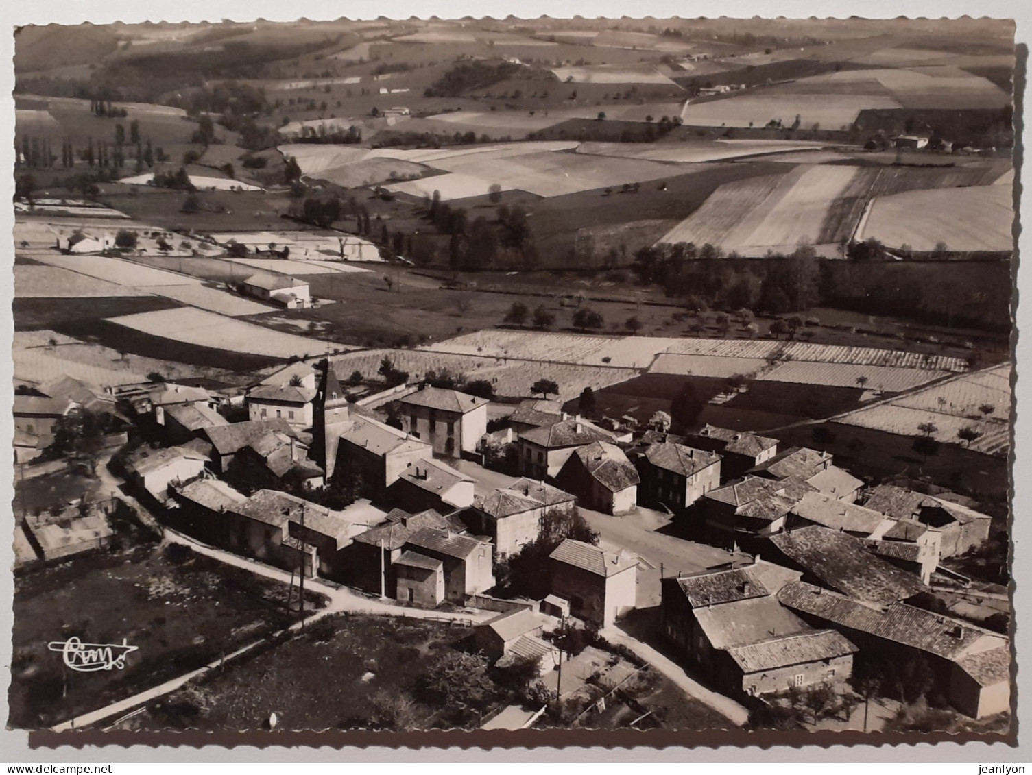 DAREIZE (69 Rhône) - Vue Aérienne Du Centre Du Village / Eglise - Altri & Non Classificati