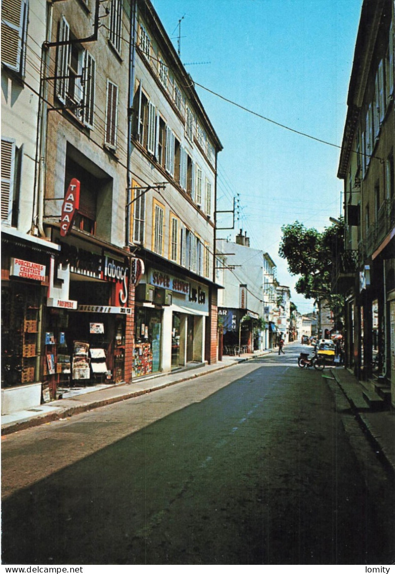 & 83 Le Luc En Provence Rue De La République CPM Tabac  , Bar PMU - Le Luc