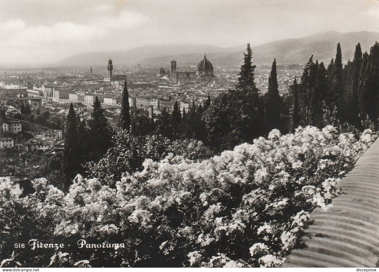 AD166 Firenze - Panorama Della Città - Fiori Fleurs Flowers / Viaggiata 1951 - Firenze (Florence)