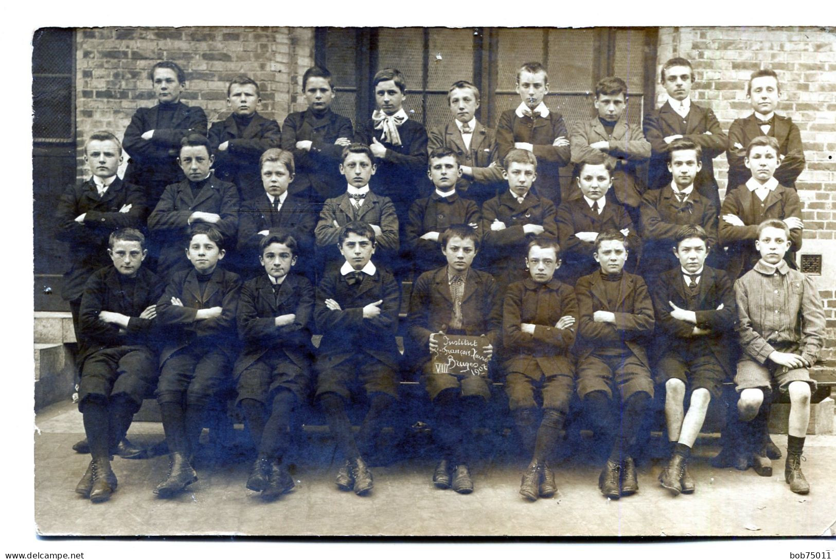 Carte Photo D'une Classe De Jeune Garcon Posant Dans Leurs école Institut Francois-Marie A Bruges En 1907 - Anonymous Persons