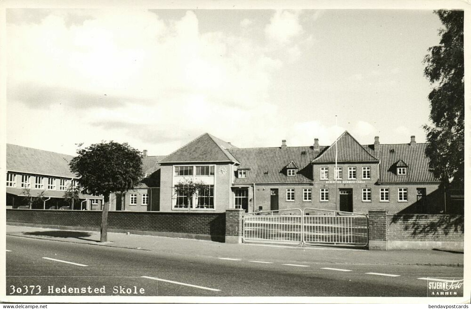Denmark, HEDENSTED, Skole, School (1950s) Stjerne RPPC Postcard - Danemark