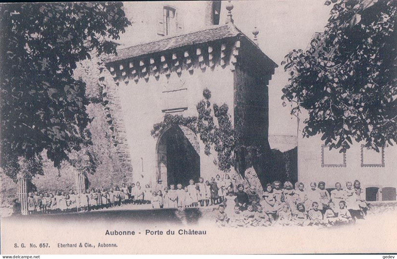 Aubonne VD, Porte Du Château, Enfants Des Ecoles Devant Le Bâtiment (657) - Aubonne