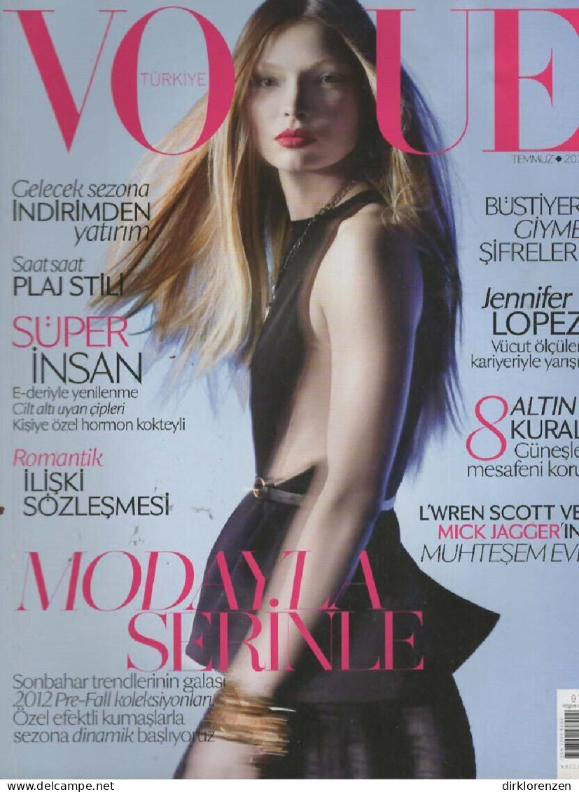 Vogue Magazine Turkey 2012-07 Carola Remer - Non Classés